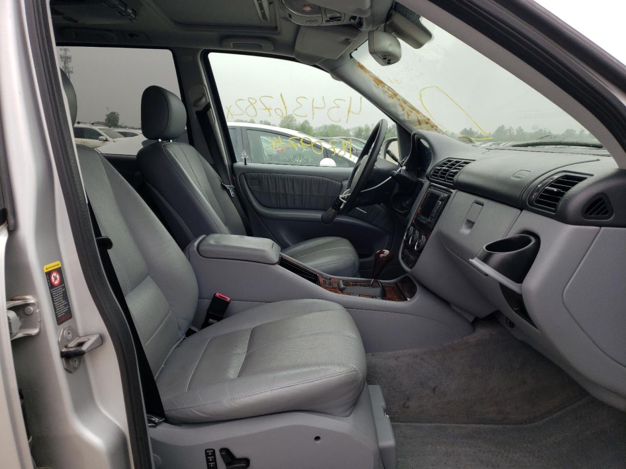 Photo 5 from auction – 2002 MERCEDES-BENZ ML 500 with VIN 4JGAB75E52A348574