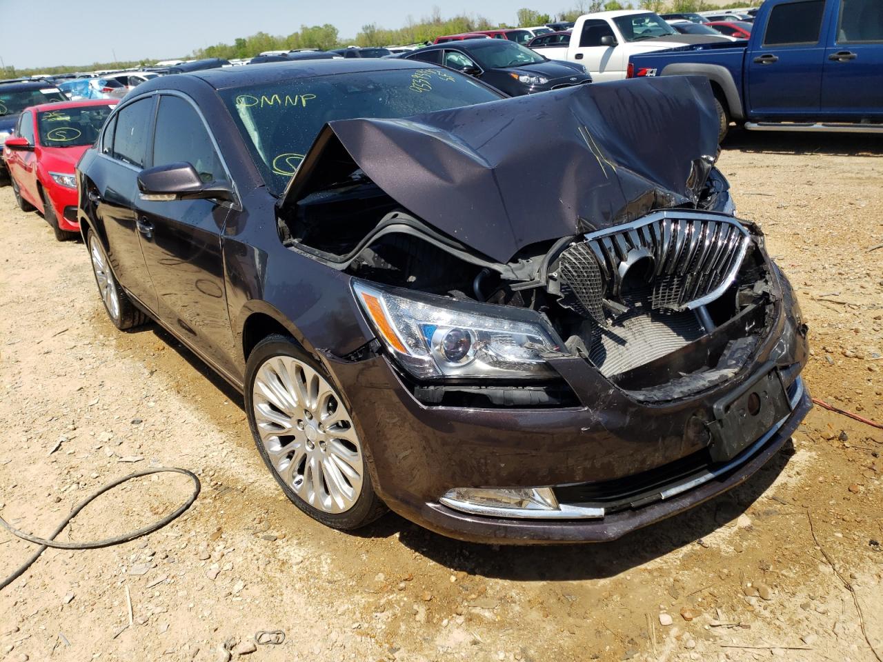 BUICK LACROSSE T 2014 with VIN 1G4GF5G3XEF263493 - Photo from auction