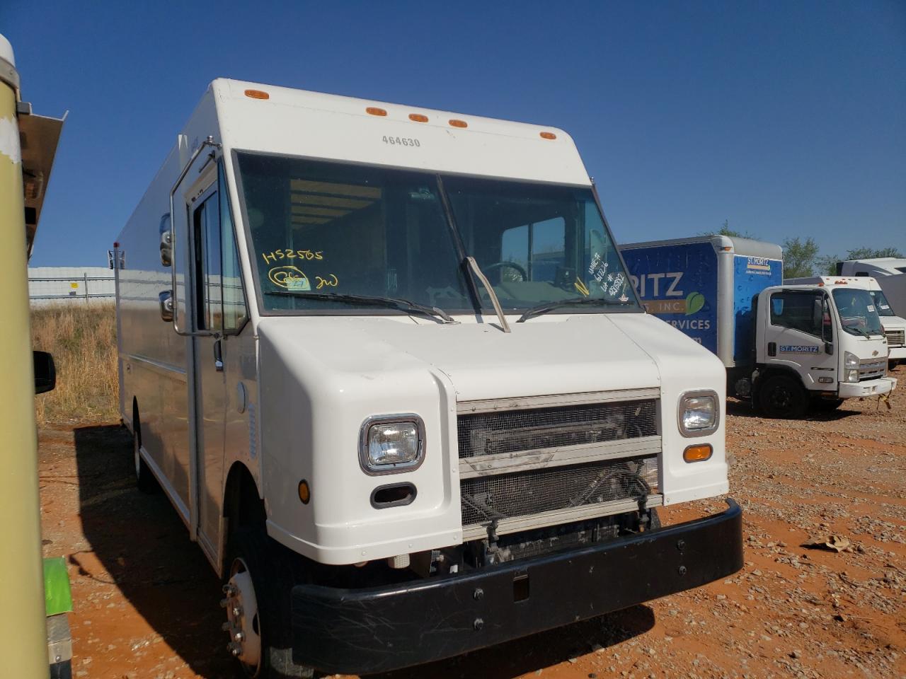 FREIGHTLINER CHASSIS M 2001 with VIN 4UZAARBWX1CH52505 - Photo from auction