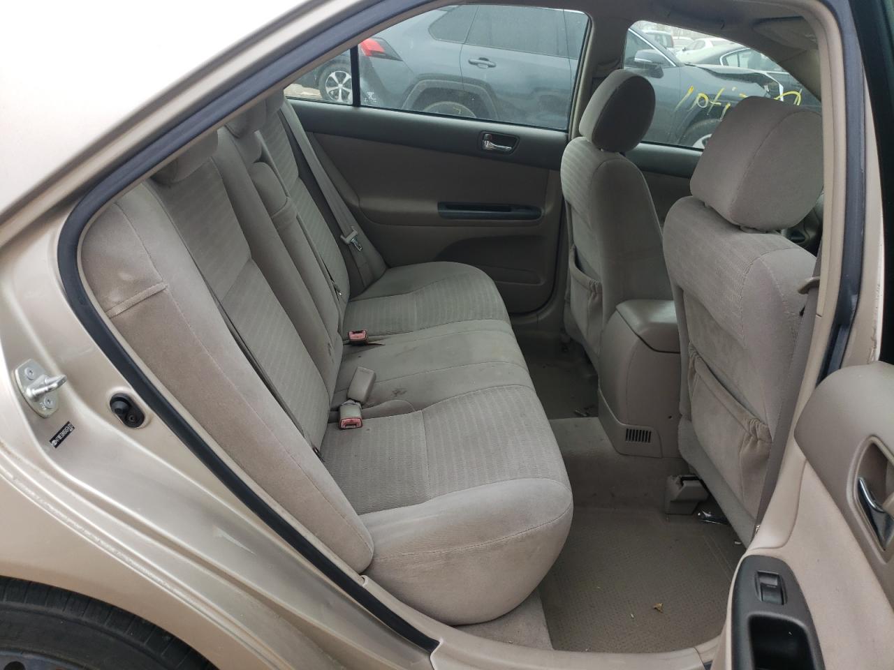 Photo 6 from auction – 2005 TOYOTA CAMRY LE with VIN 4T1BE32K65U574172