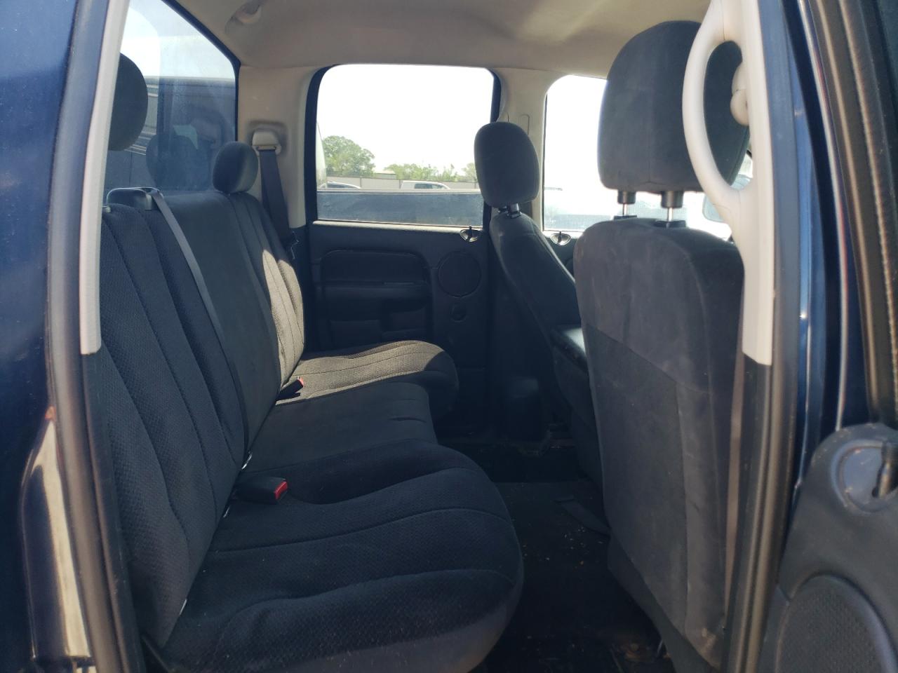 Photo 6 from auction – 2005 DODGE RAM 1500 S with VIN 1D7HU18N45S250615