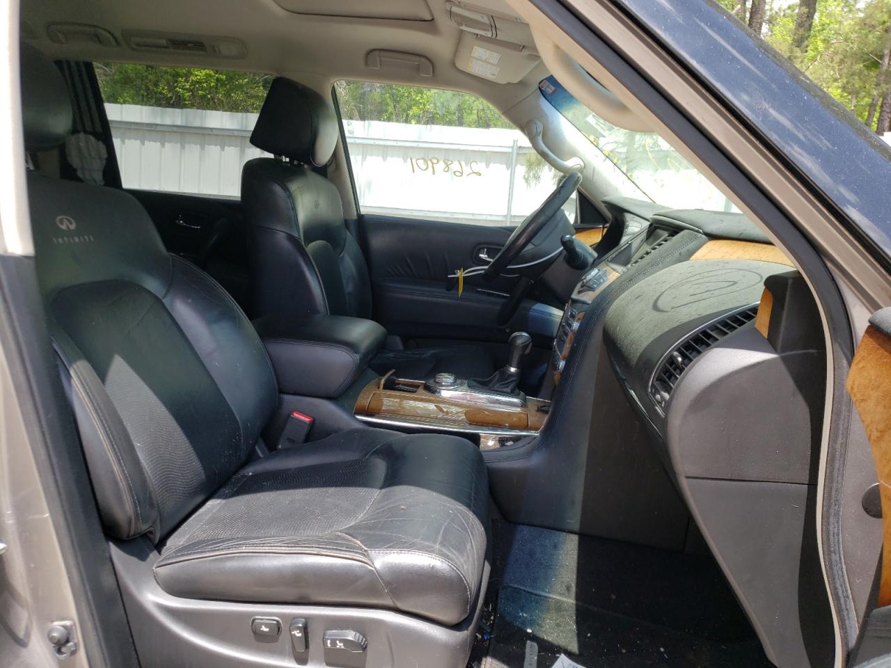 Photo 5 from auction – 2011 INFINITI QX56 with VIN JN8AZ2NE0B9001453