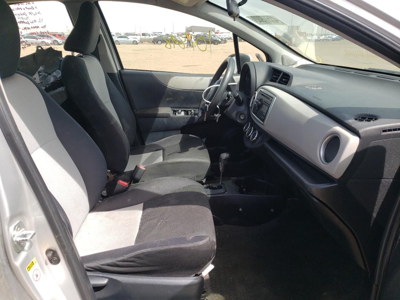 Photo 5 from auction – 2013 TOYOTA YARIS with VIN JTDKTUD37DD567123