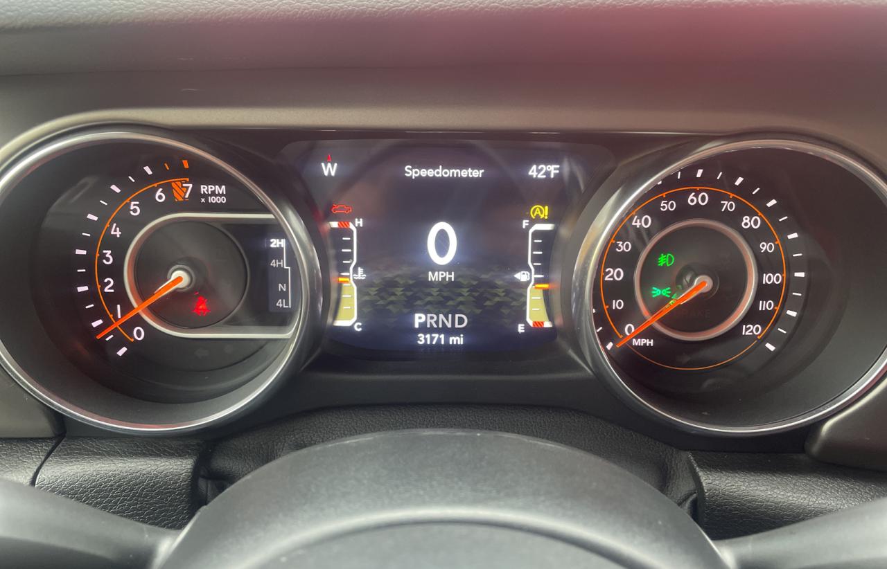 Photo 8 from auction – 2020 JEEP GLADIATOR with VIN 1C6HJTAG8LL126100