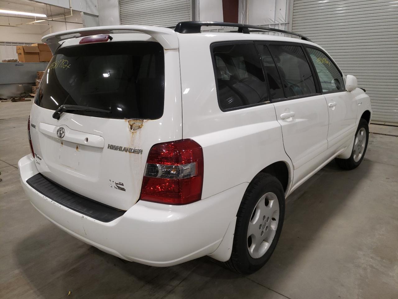 Photo 4 from auction – 2005 TOYOTA HIGHLANDER with VIN JTEEP21A150113883