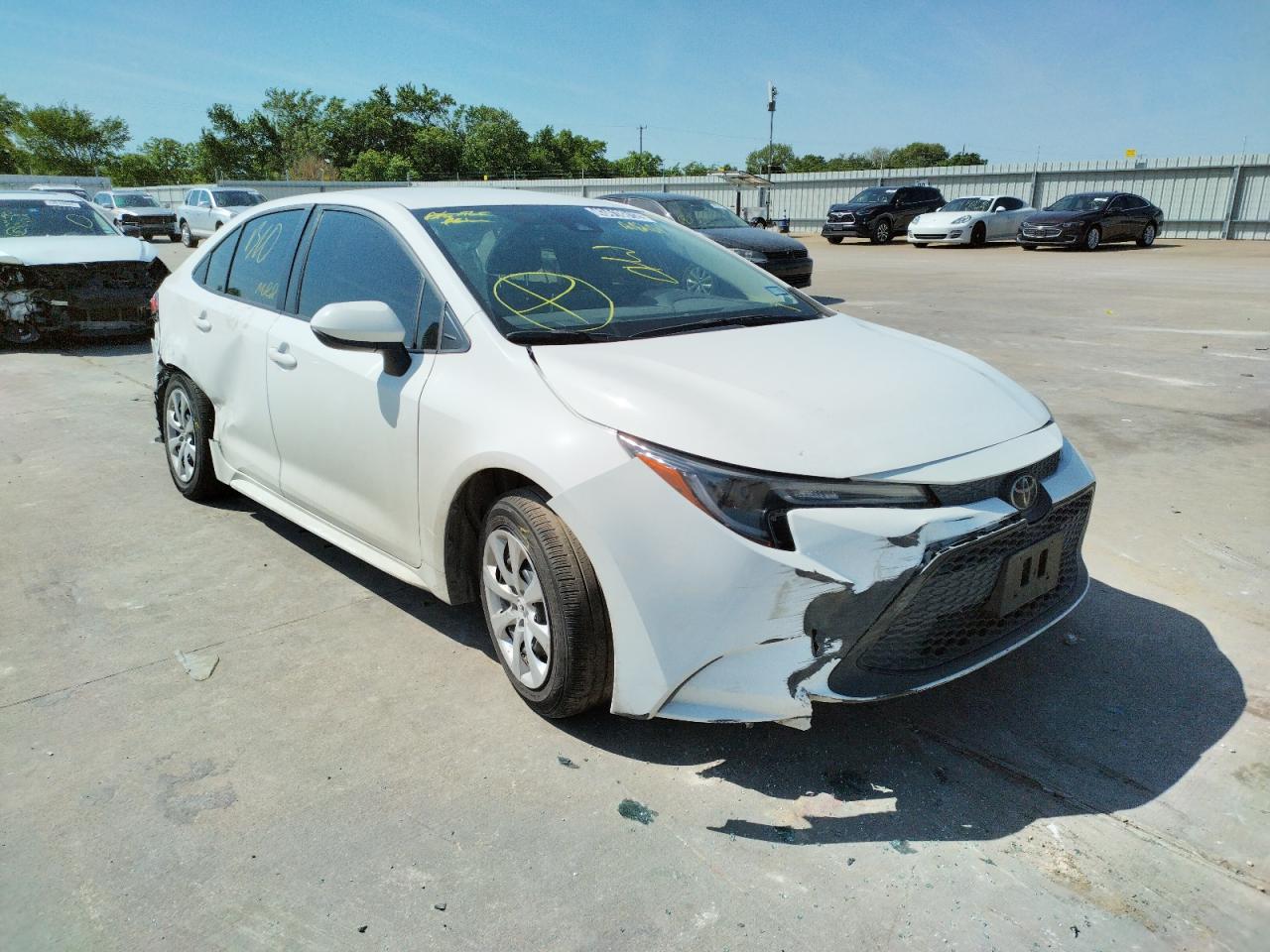 TOYOTA COROLLA LE 2021 with VIN JTDEPMAEXMJ128281 - Photo from auction