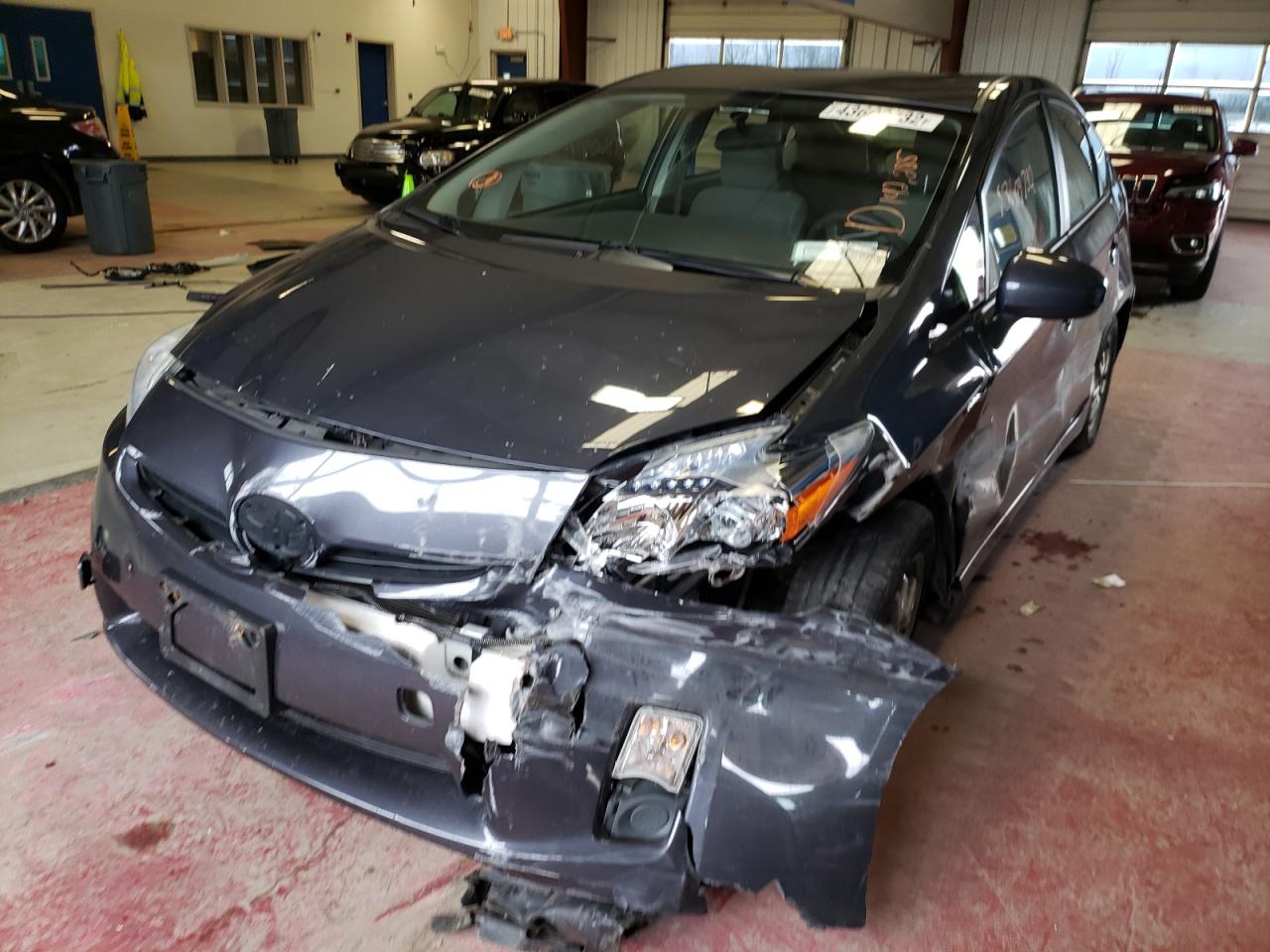 Photo 2 from auction – 2010 TOYOTA PRIUS with VIN JTDKN3DU5A0052699