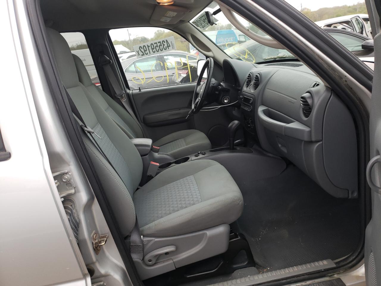 Photo 5 from auction – 2007 JEEP LIBERTY SP with VIN 1J4GL48K87W671615