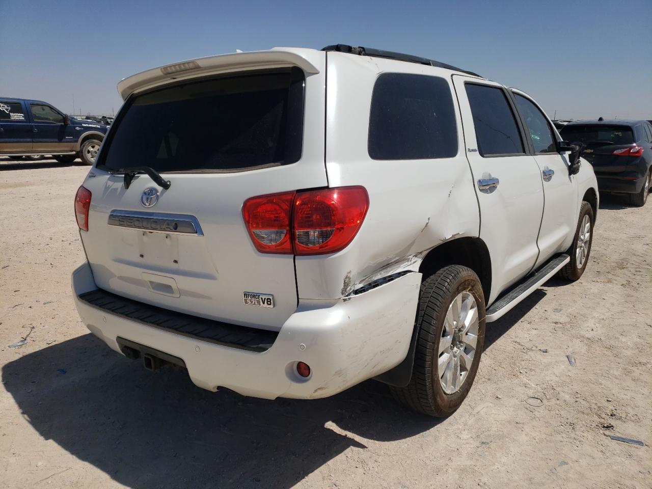 Photo 4 from auction – 2011 TOYOTA SEQUOIA PL with VIN 5TDYY5G11BS032639