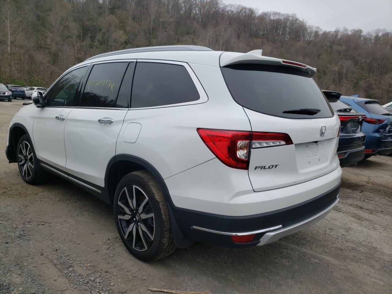 Photo 3 from auction – 2021 HONDA PILOT TOUR with VIN 5FNYF5H64MB011968