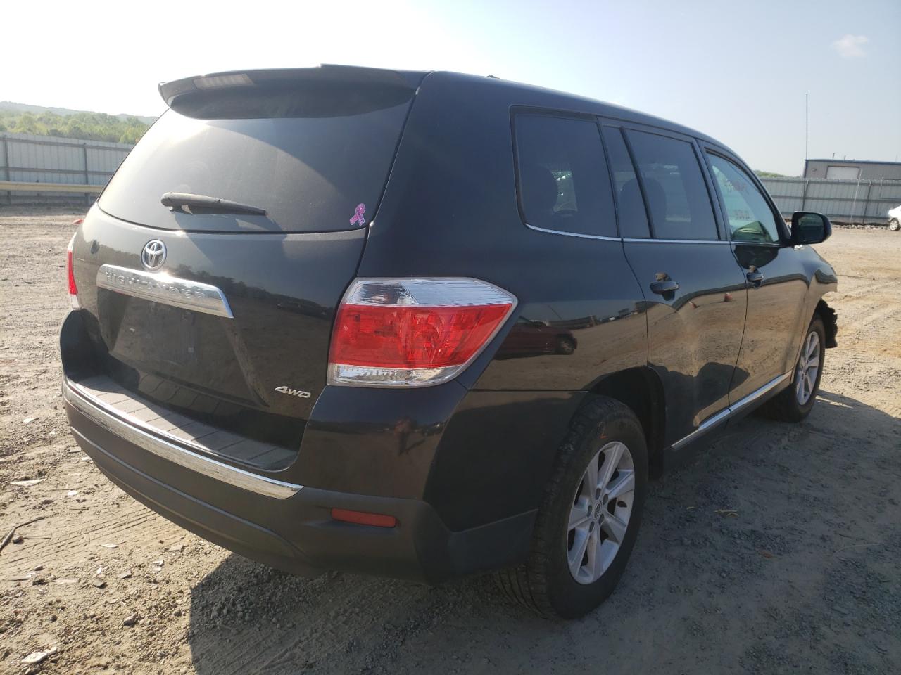 Photo 4 from auction – 2012 TOYOTA HIGHLANDER with VIN 5TDBK3EH9CS130511