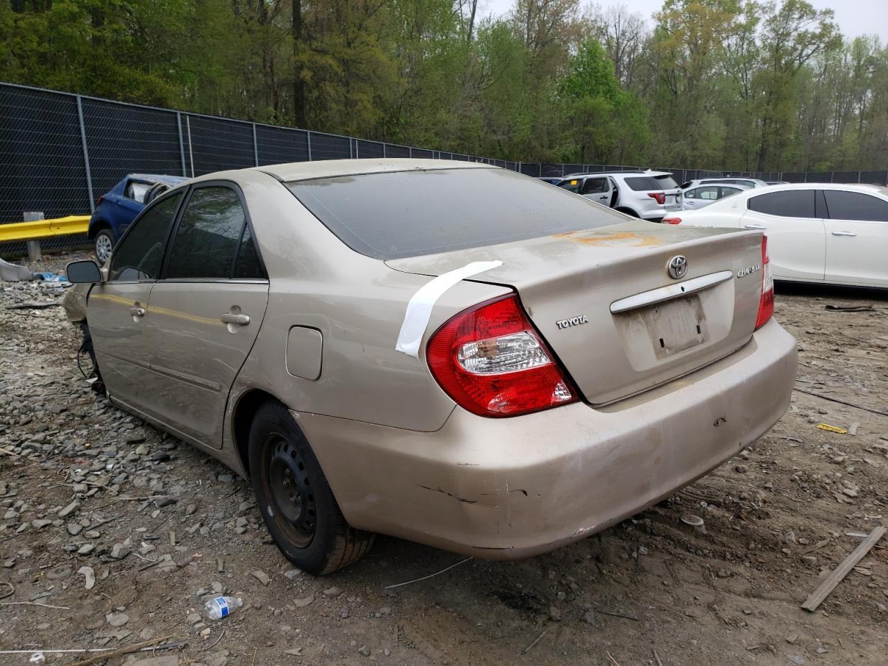 Photo 3 from auction – 2004 TOYOTA CAMRY LE with VIN 4T1BE32KX4U931769