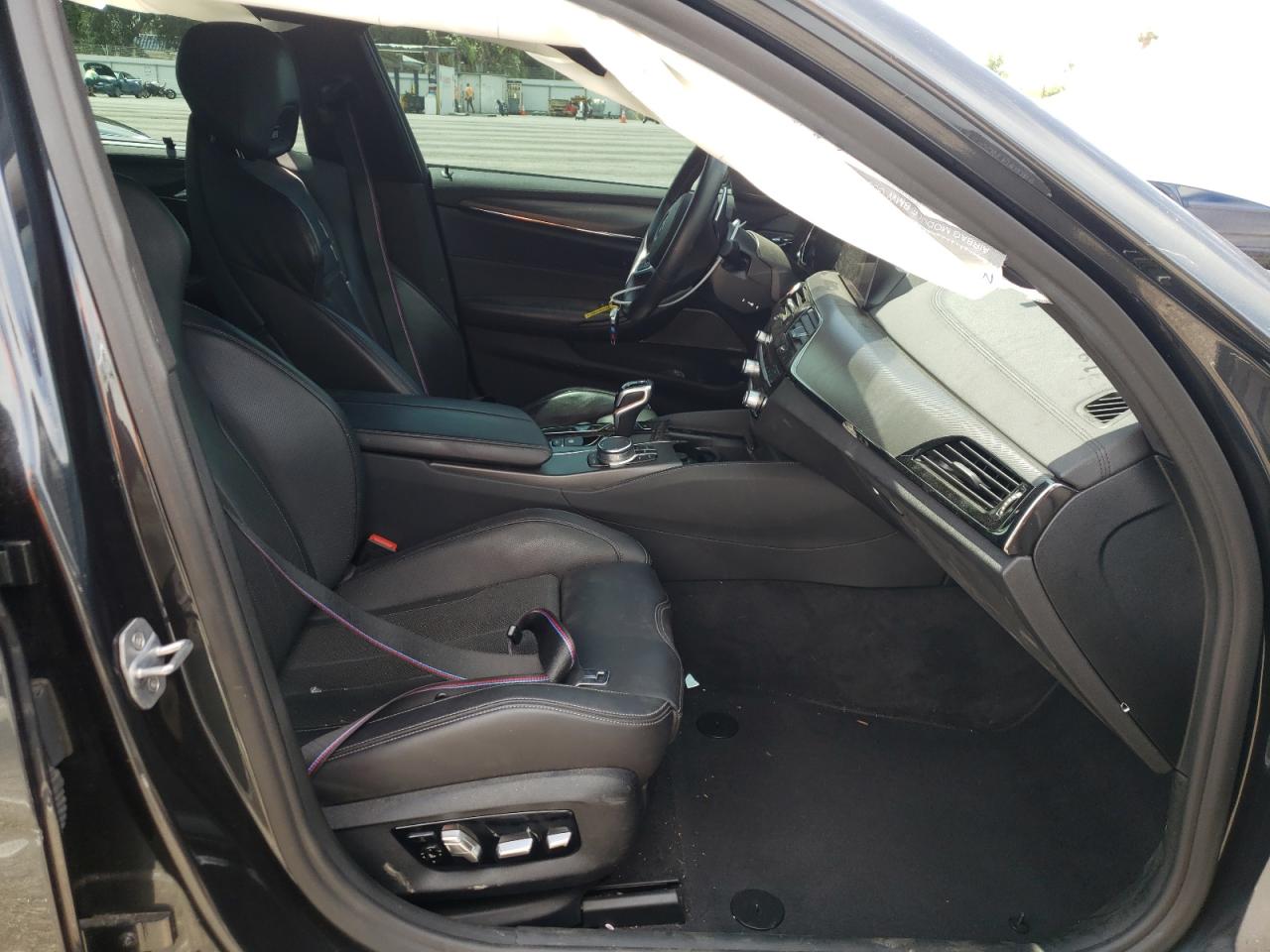 Photo 5 from auction – 2019 BMW M5 with VIN WBSJF0C52KB285522