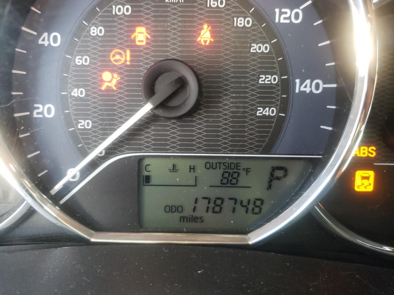 Photo 8 from auction – 2014 TOYOTA COROLLA L with VIN 2T1BURHE5EC187055