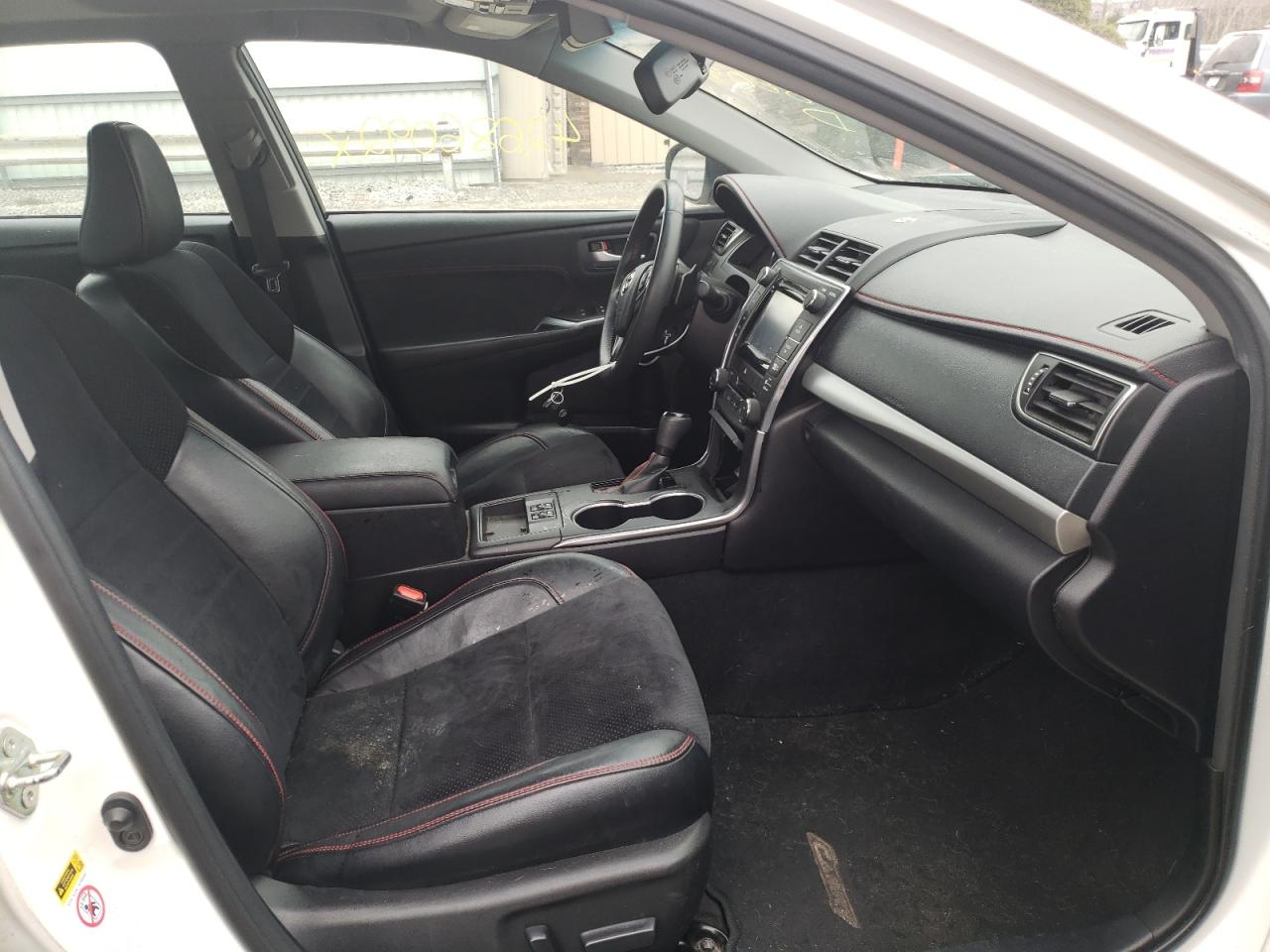 Photo 5 from auction – 2015 TOYOTA CAMRY LE with VIN 4T1BF1FK4FU907479