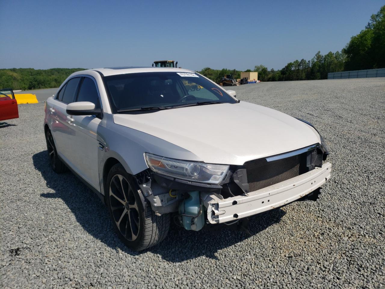 FORD TAURUS SEL 2015 with VIN 1FAHP2E82FG172447 - Photo from auction