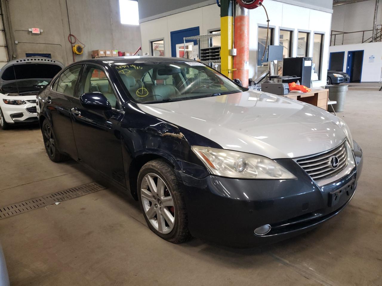 LEXUS ES 350 2007 with VIN JTHBJ46G872075320 - Photo from auction