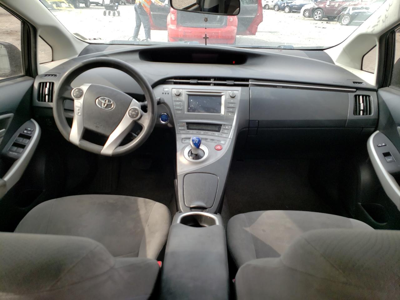 Photo 9 from auction – 2013 TOYOTA PRIUS with VIN JTDKN3DU5D5552417