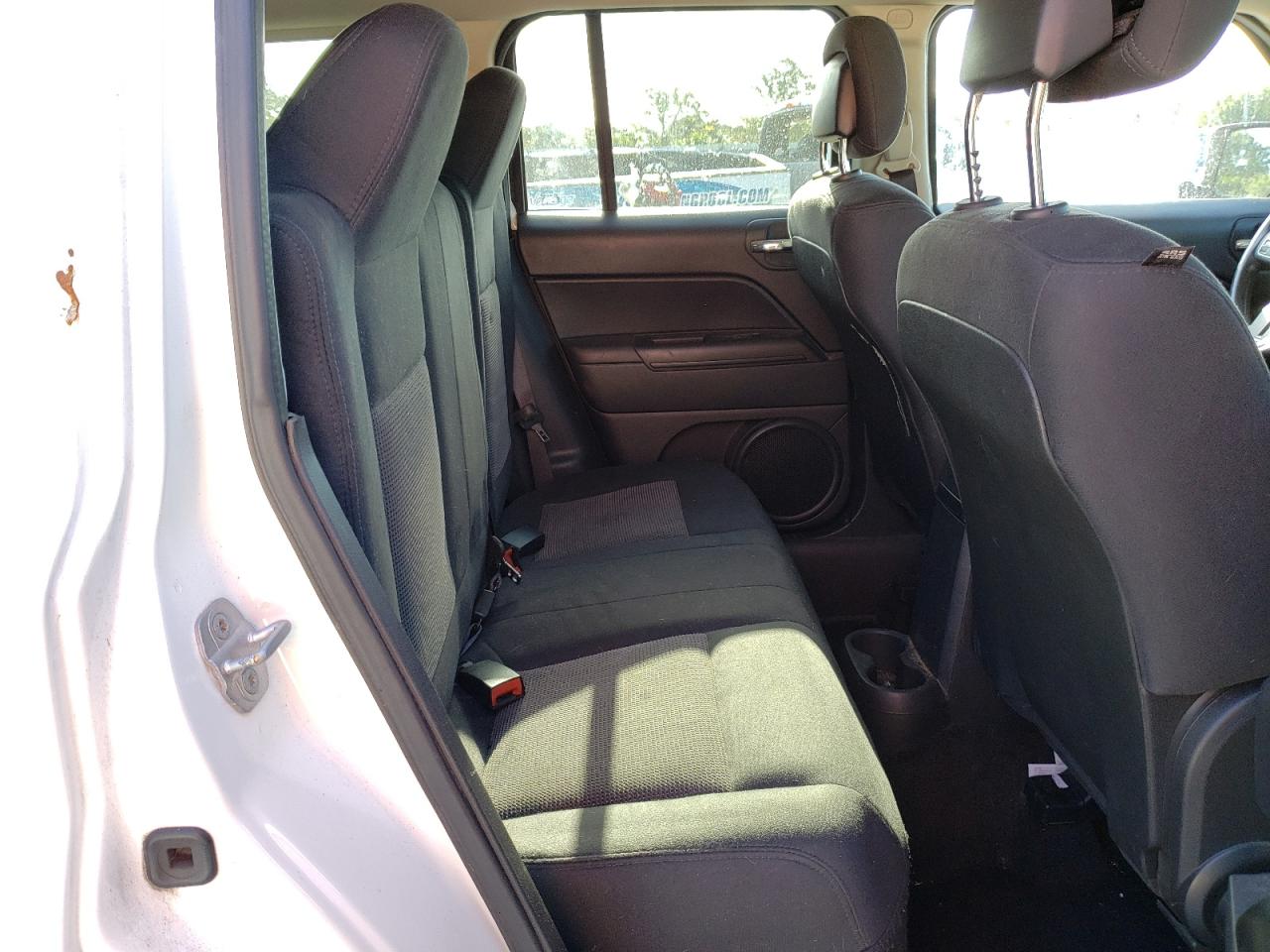 Photo 6 from auction – 2014 JEEP PATRIOT LA with VIN 1C4NJPFB0ED563893