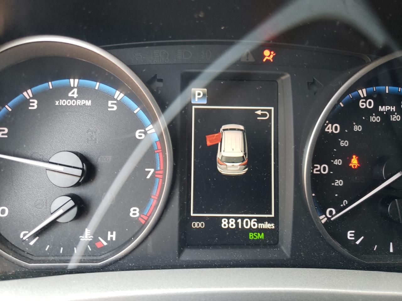Photo 8 from auction – 2018 TOYOTA RAV4 ADVEN with VIN 2T3WFREV8JW428168