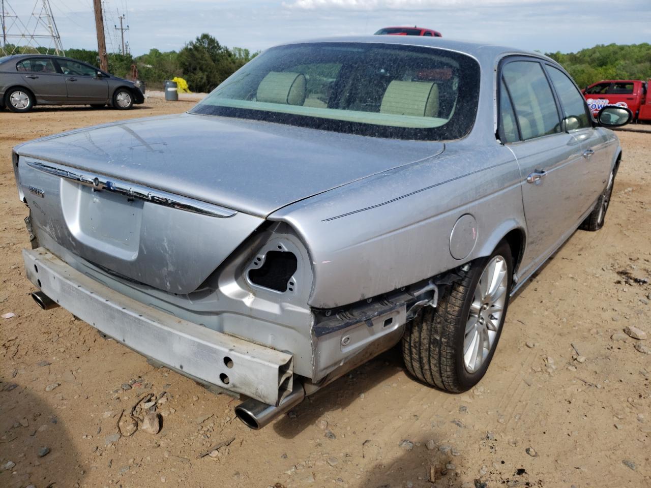Photo 4 from auction – 2007 JAGUAR XJ8 L with VIN SAJWA79B97SH13468