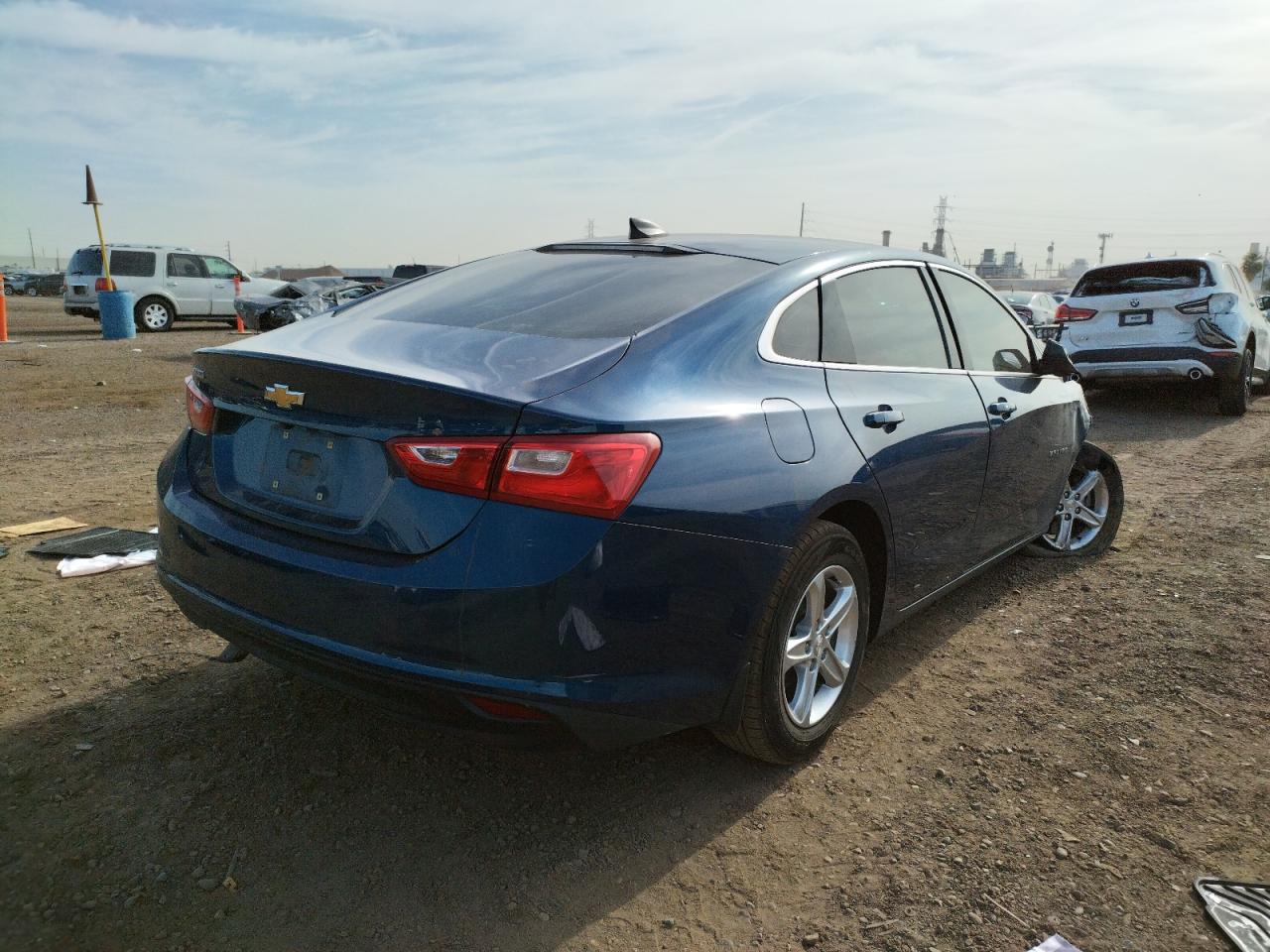 Photo 4 from auction – 2019 CHEVROLET MALIBU LS with VIN 1G1ZB5ST0KF206255