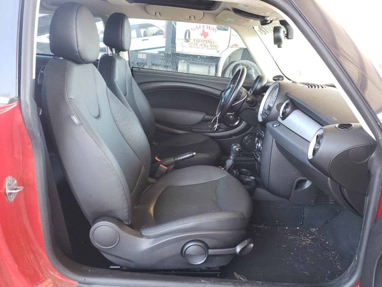 Photo 5 from auction – 2011 MINI COOPER with VIN WMWSU3C52BT251266