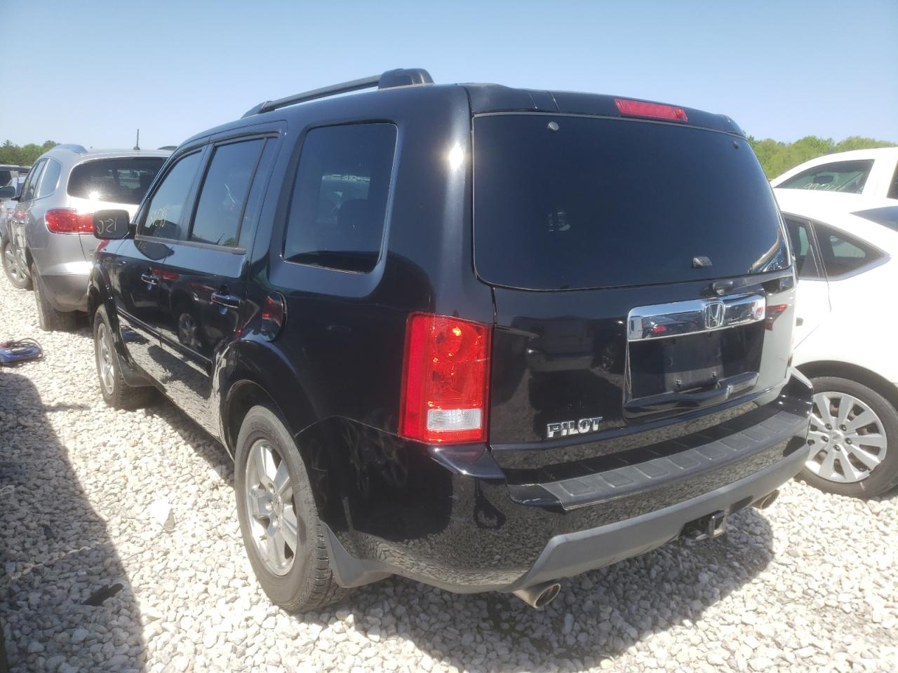 Photo 3 from auction – 2011 HONDA PILOT EXL with VIN 5FNYF3H57BB048585
