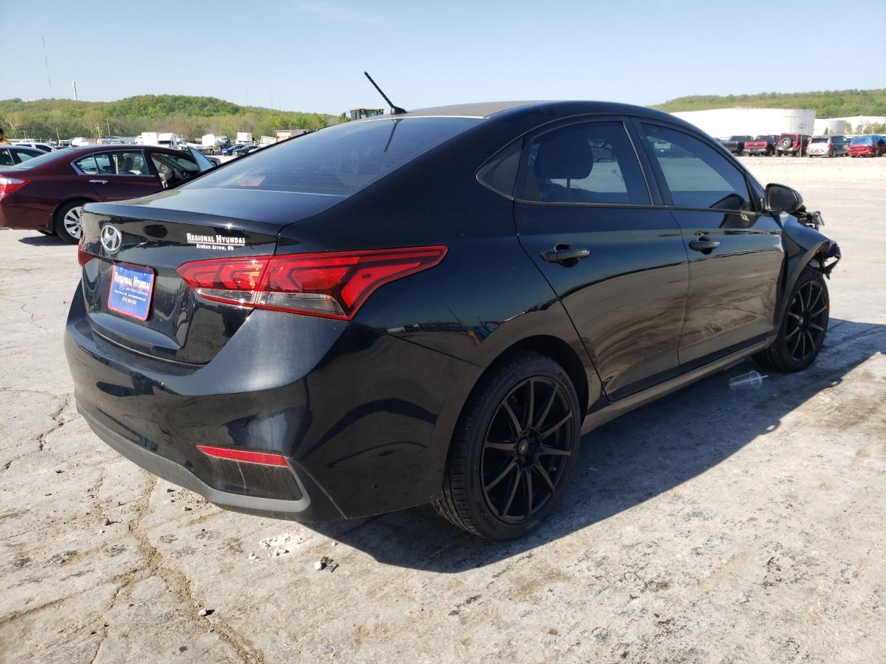 Photo 4 from auction – 2019 HYUNDAI ACCENT SE with VIN 3KPC24A34KE065709