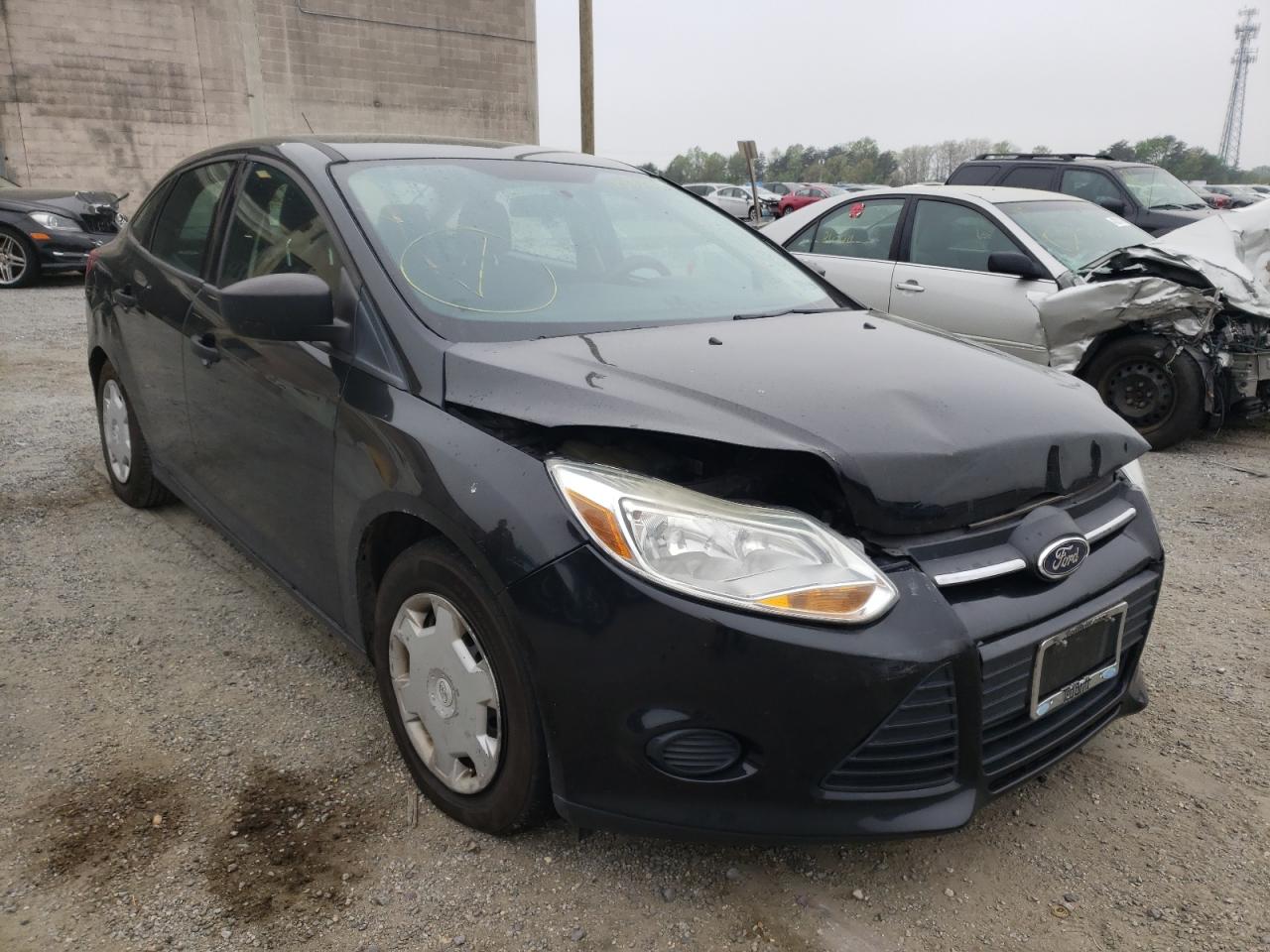 FORD FOCUS S 2013 with VIN 1FADP3E2XDL208017 - Photo from auction