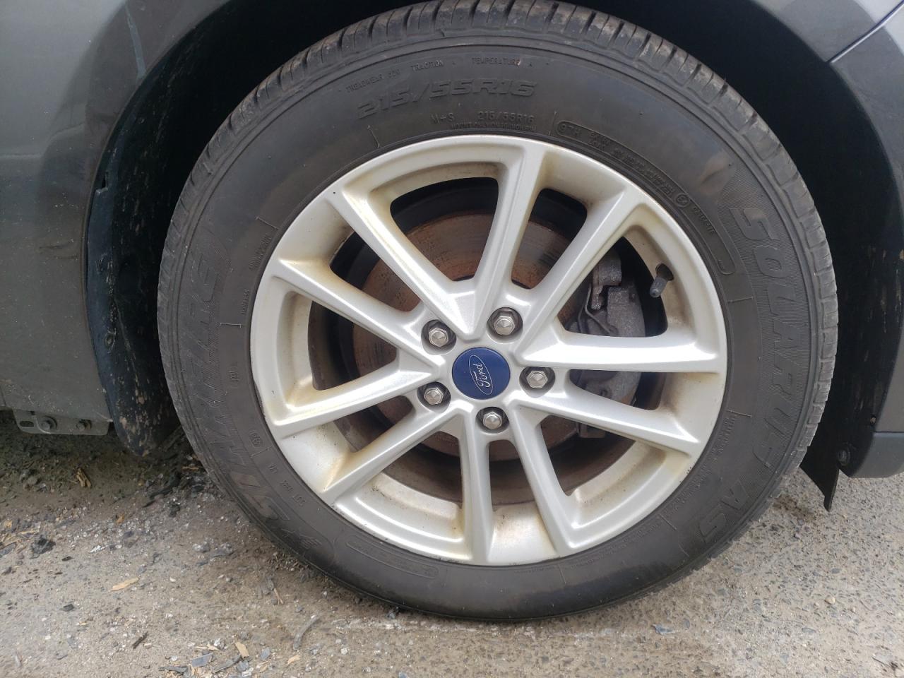 Photo 9 from auction – 2018 FORD FOCUS SE with VIN 1FADP3K29JL242577