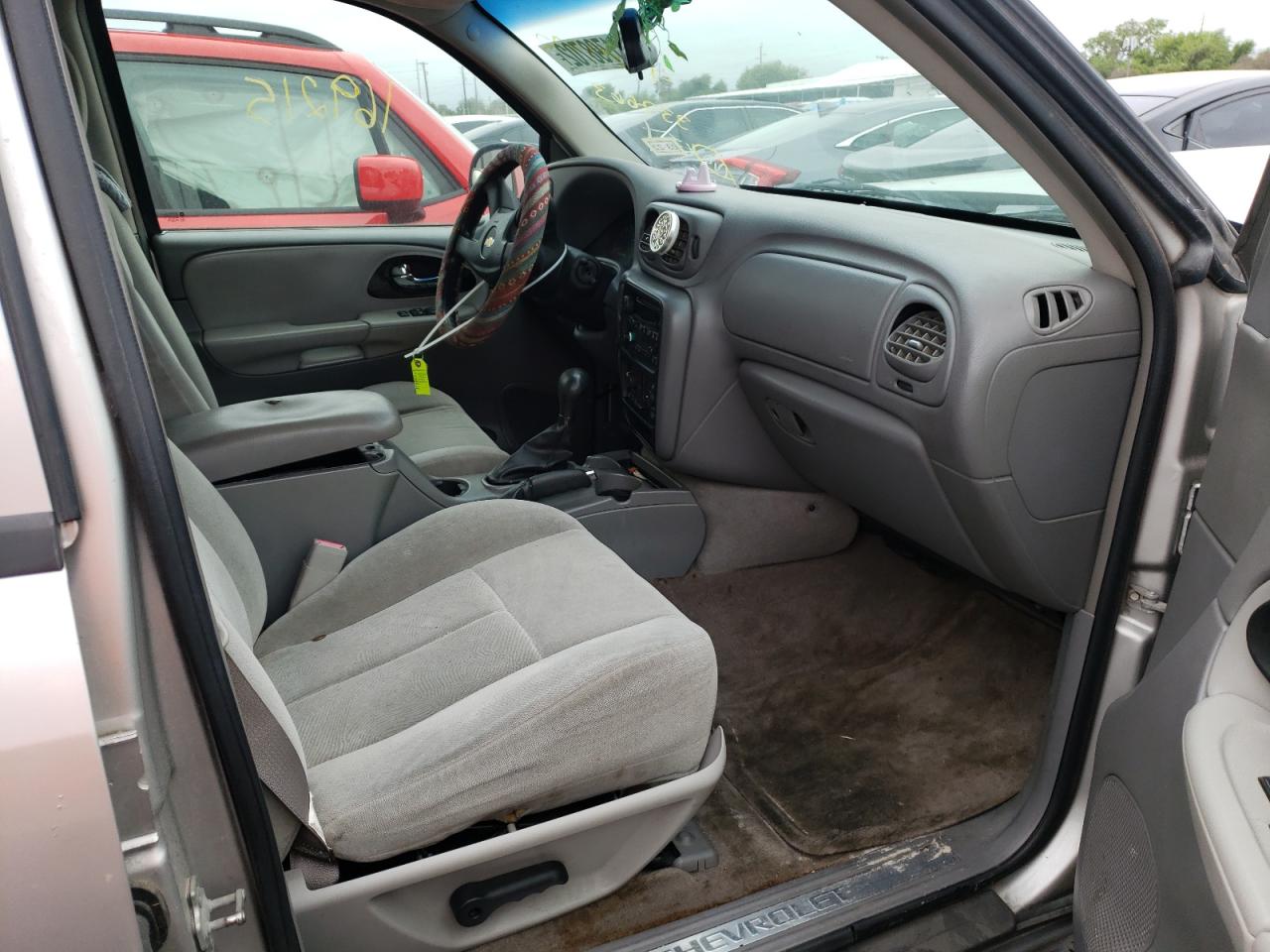Photo 5 from auction – 2005 CHEVROLET TRAILBLAZE with VIN 1GNDS13S852337663
