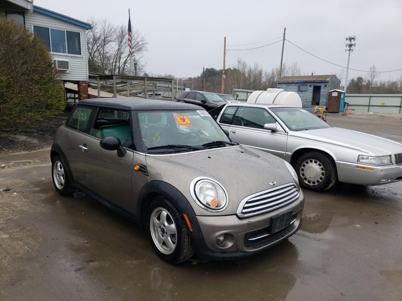 MINI COOPER 2011 with VIN WMWSU3C5XBT253010 - Photo from auction
