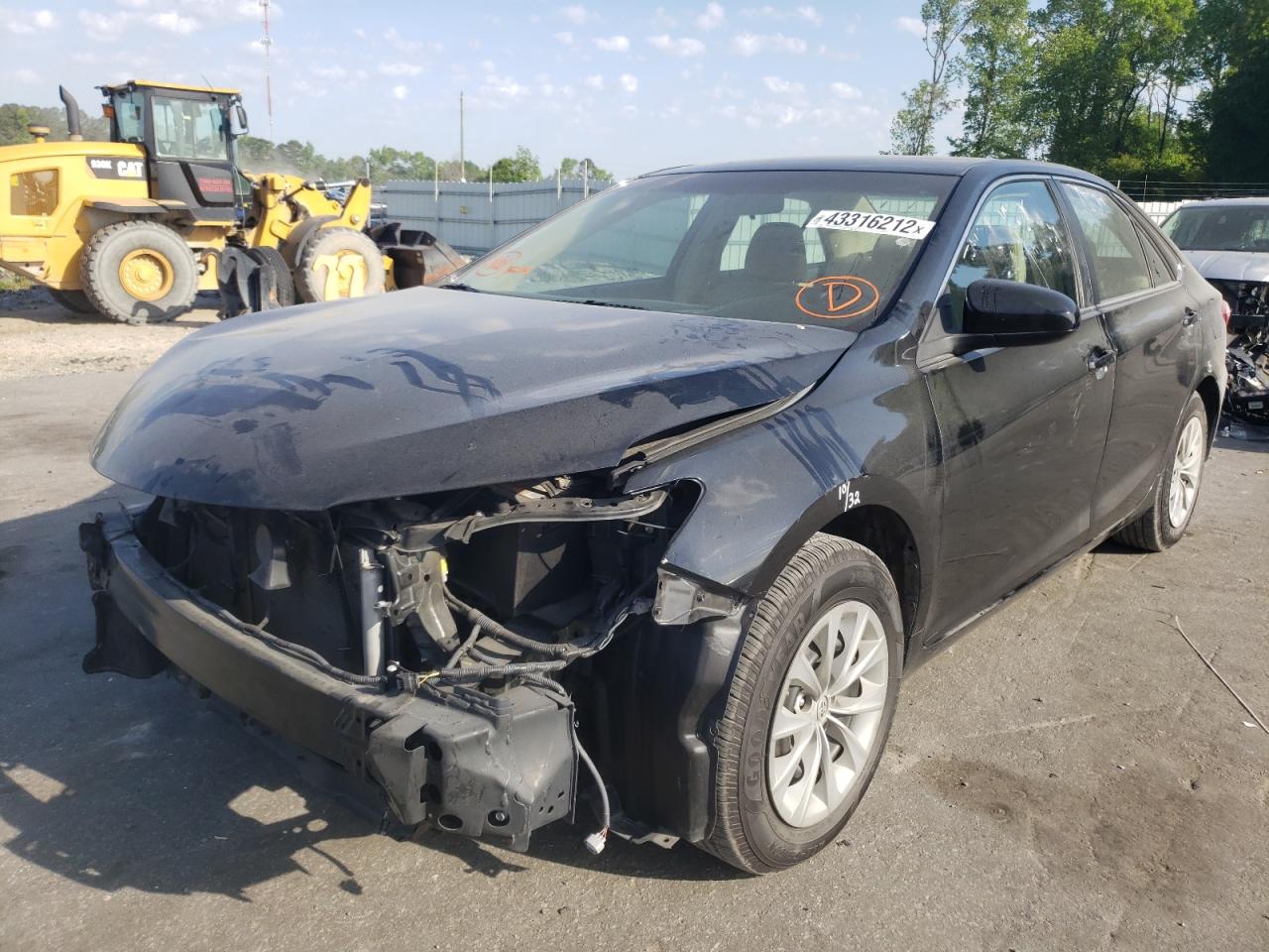 Photo 2 from auction – 2016 TOYOTA CAMRY LE with VIN 4T1BF1FK6GU144303