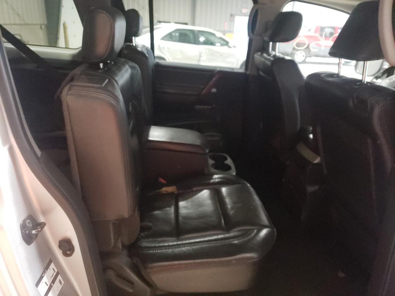 Photo 6 from auction – 2006 INFINITI QX56 with VIN 5N3AA08C36N810513