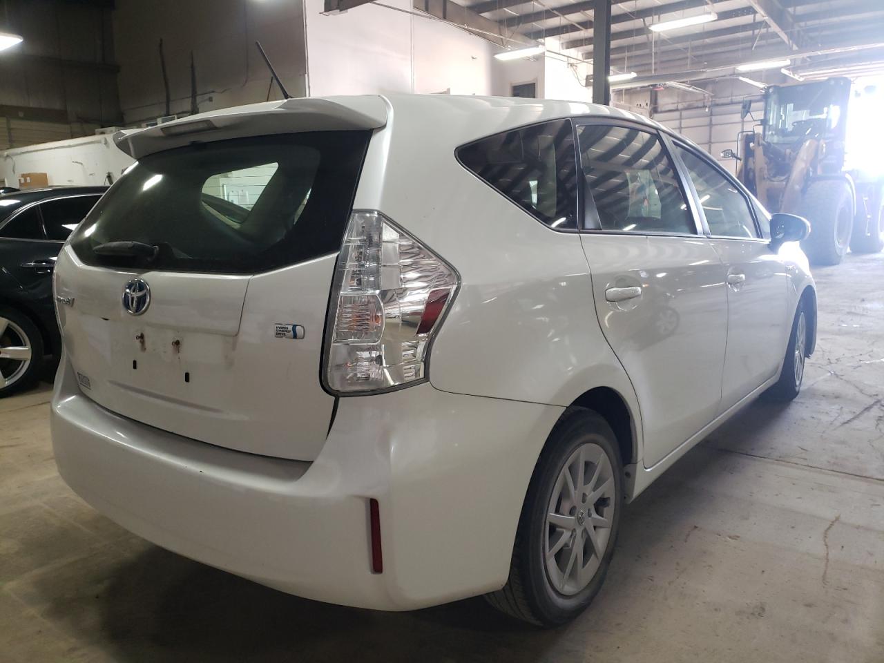 Photo 4 from auction – 2012 TOYOTA PRIUS V with VIN JTDZN3EU9C3128021