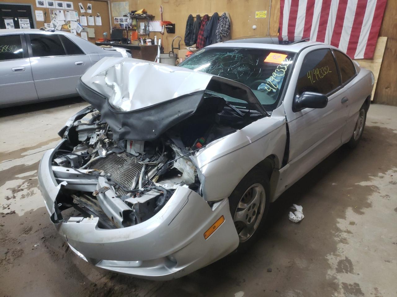 Photo 2 from auction – 2004 PONTIAC SUNFIRE with VIN 1G2JB12F347113674