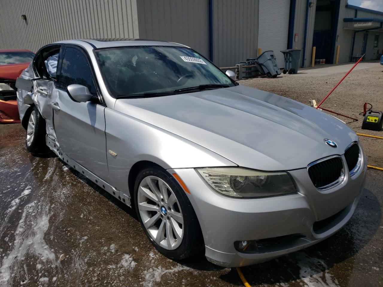 BMW 328 I 2011 with VIN WBAPH7G59BNM59015 - Photo from auction