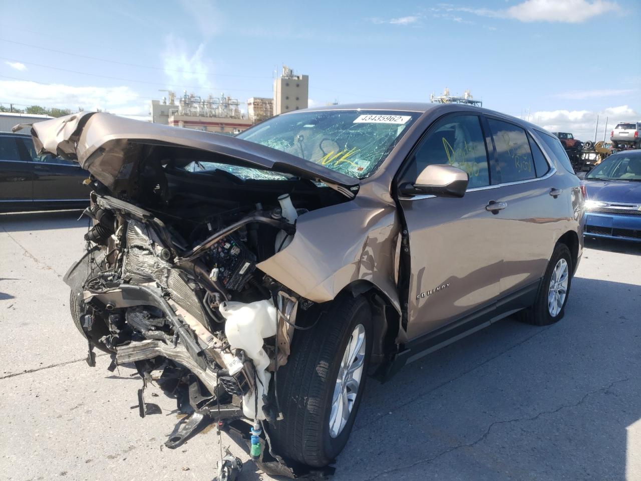 Photo 2 from auction – 2018 CHEVROLET EQUINOX LT with VIN 2GNAXJEV2J6247059