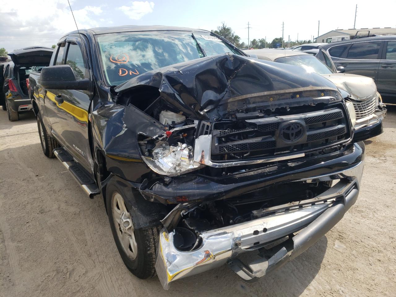 Photo 1 from auction – 2011 TOYOTA TUNDRA DOU with VIN 5TFRY5F14BX102103