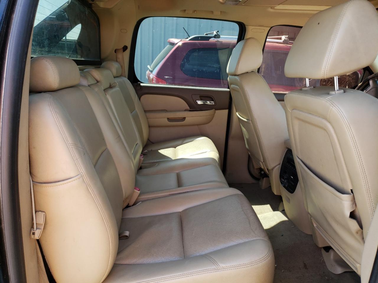 Photo 6 from auction – 2009 CHEVROLET AVALANCHE with VIN 3GNFK320X9G236027