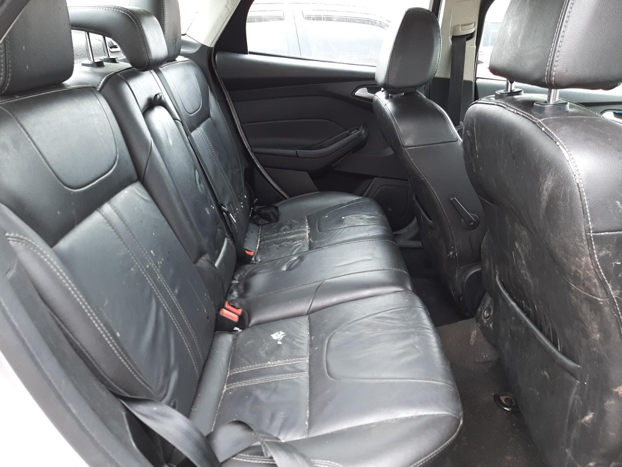 Photo 6 from auction – 2014 FORD FOCUS SE with VIN 1FADP3F2XEL429228