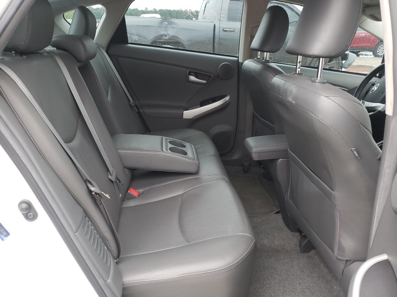 Photo 6 from auction – 2011 TOYOTA PRIUS with VIN JTDKN3DU5B0305294