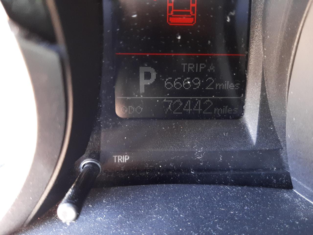 Photo 8 from auction – 2016 TOYOTA COROLLA L with VIN 5YFBURHE0GP419354