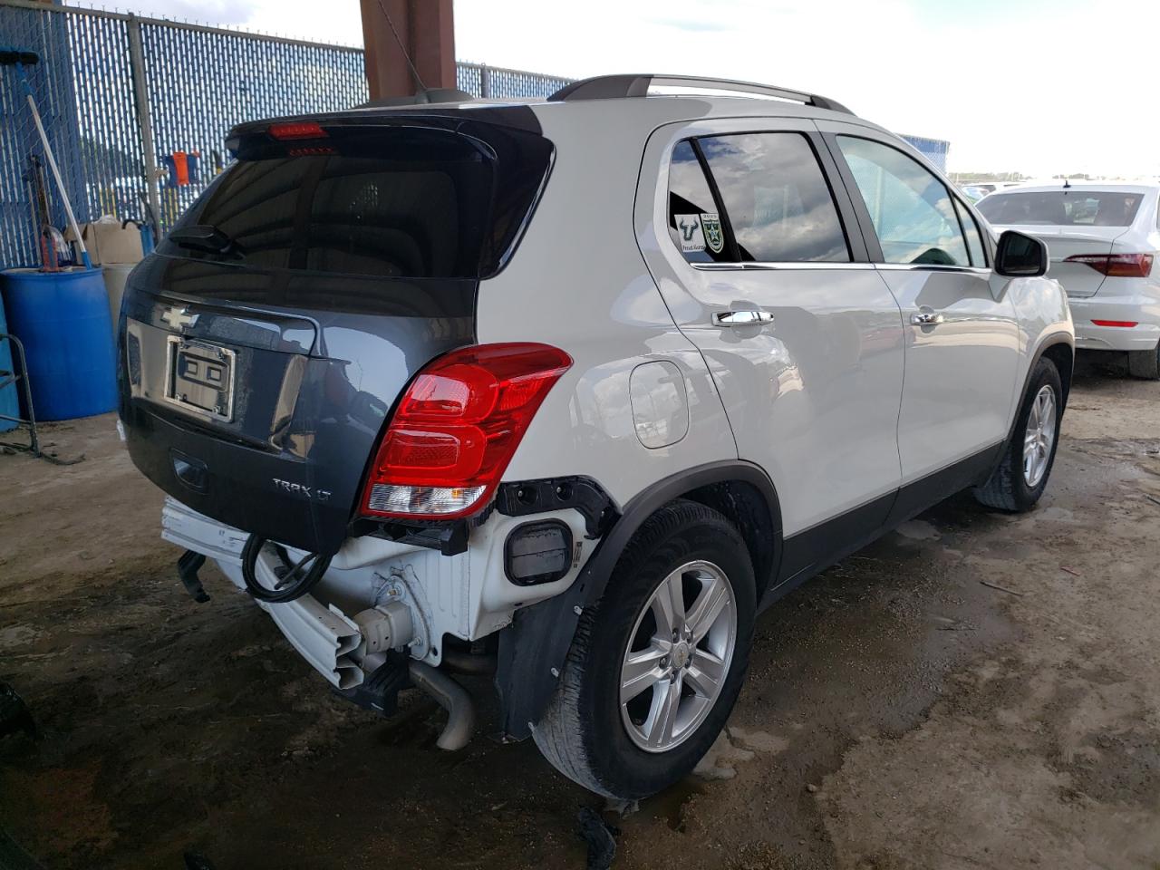 Photo 4 from auction – 2019 CHEVROLET TRAX 1LT with VIN KL7CJLSB9KB938013