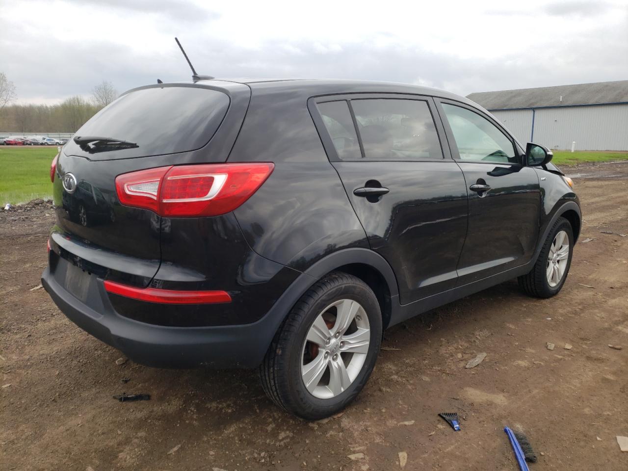 Photo 4 from auction – 2012 KIA SPORTAGE L with VIN KNDPBCA24C7284755