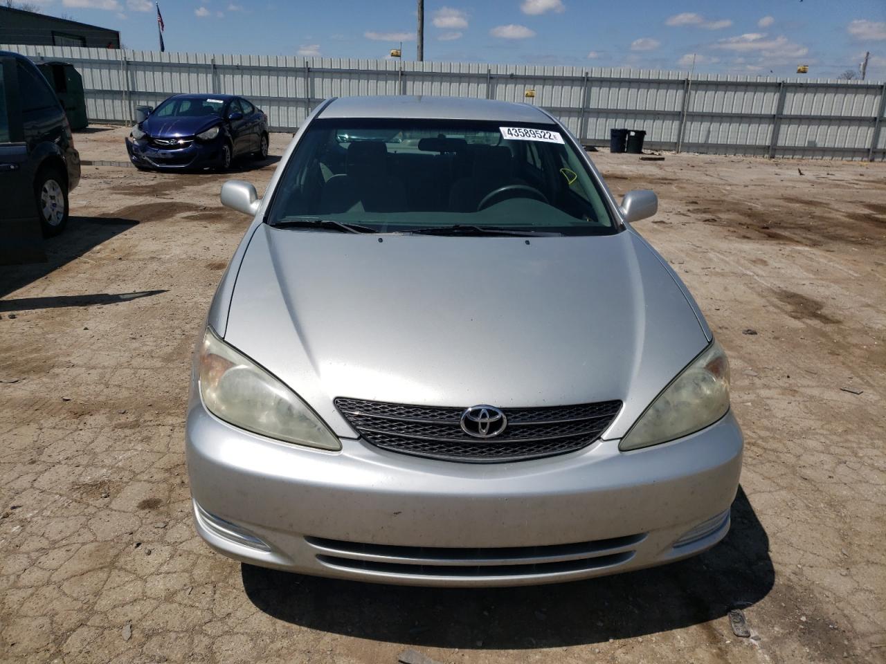 Photo 9 from auction – 2002 TOYOTA CAMRY LE with VIN 4T1BE32K52U055996