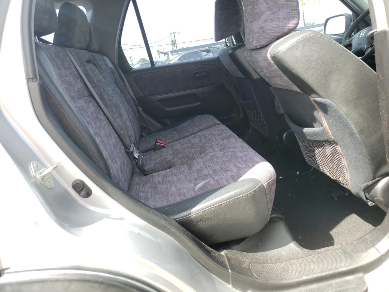 Photo 6 from auction – 2003 HONDA CR-V LX with VIN JHLRD68443C006914