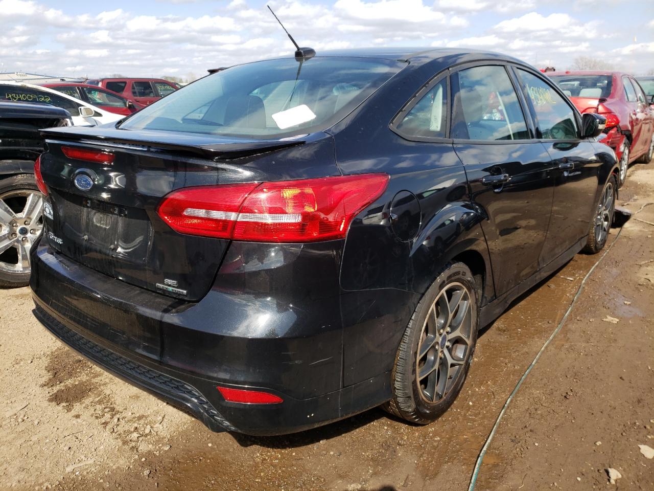Photo 4 from auction – 2015 FORD FOCUS SE with VIN 1FADP3F27FL360841