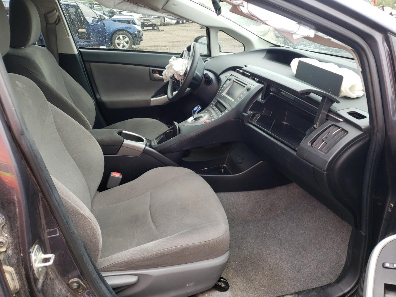 Photo 5 from auction – 2015 TOYOTA PRIUS with VIN JTDKN3DU7F1989166